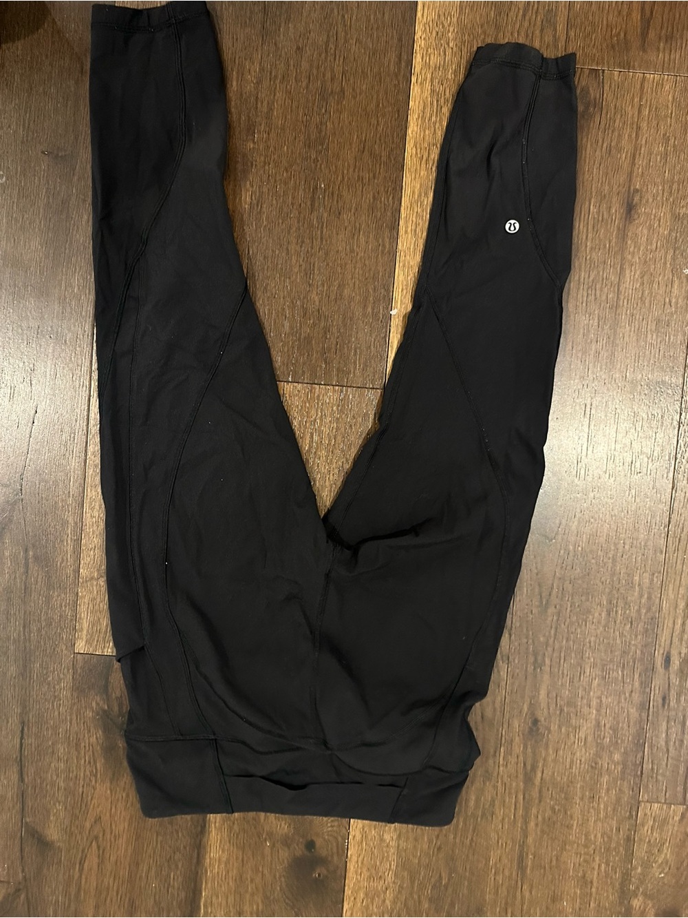 lululemon athletica Black Athletic Cropped Leggings - Women's